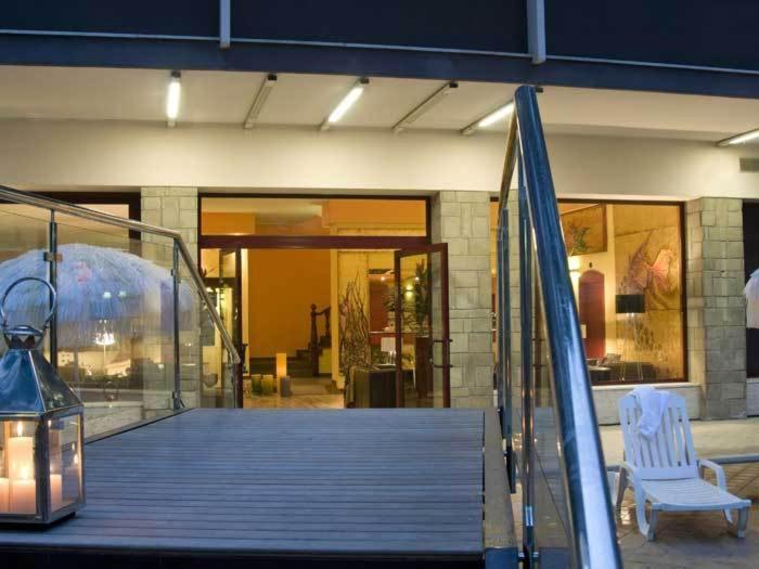 Hotel Corona 밀라노마리티마 외부 사진
